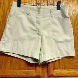 Nike drifit golf shorts size 4